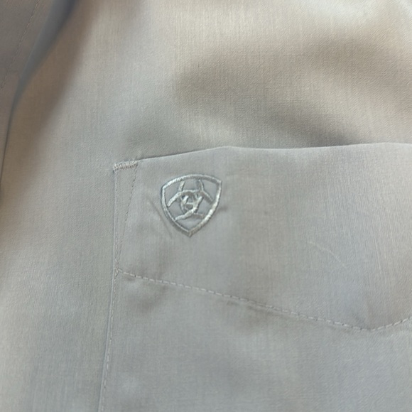 Ariat shirt - Picture 3 of 5